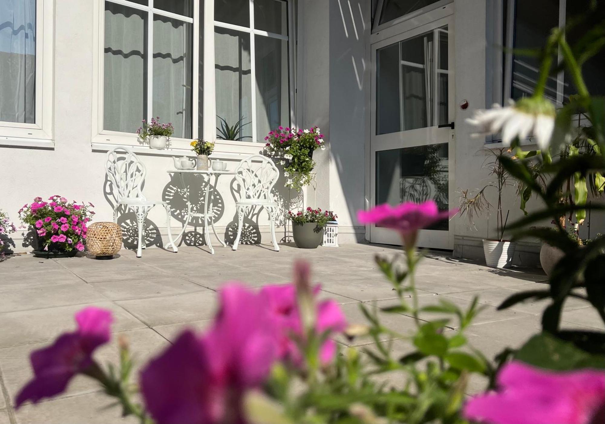 Die "Boho Suite" Im Herzen Von Hartberg I Parking Exterior foto